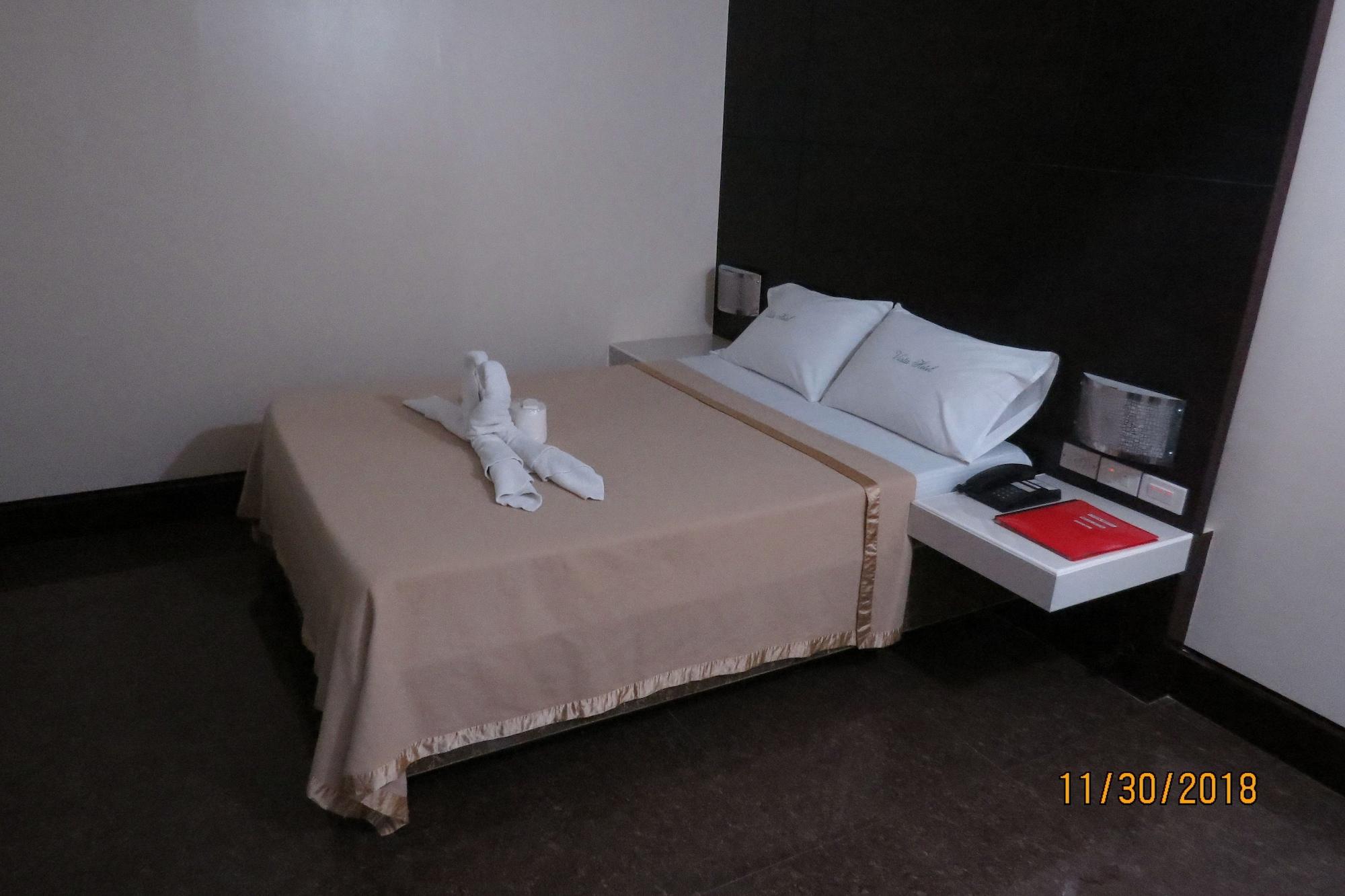โรงแรมวิสต้าคูเบา เกซอนซิตี้ ภายนอก รูปภาพ